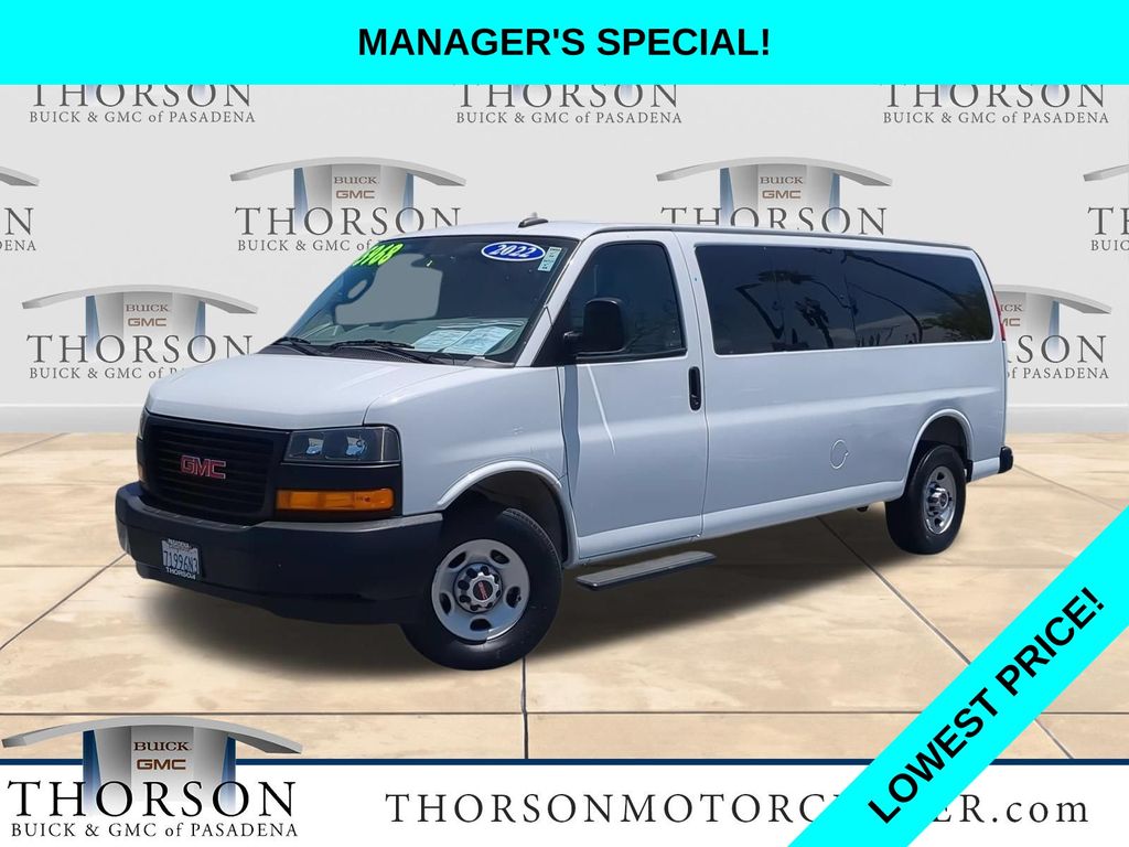 Summit White 2022 GMC Savana Van Rear-Wheel Drive 6-Speed Automatic Overdrive
