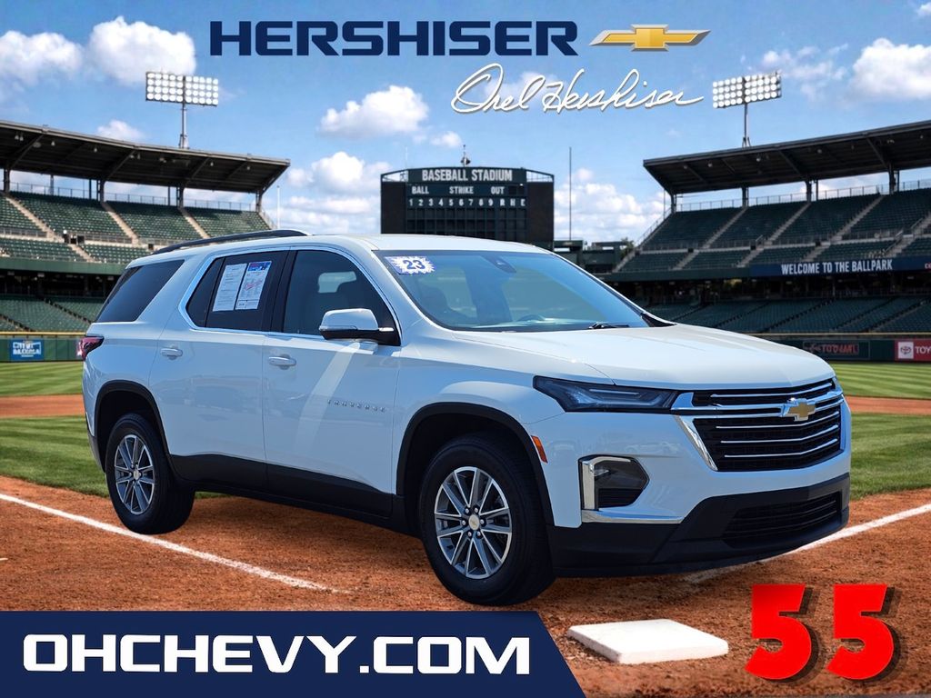 Summit White 2023 Chevrolet Traverse SUV / Crossover Four-Wheel Drive 9-Speed Automatic