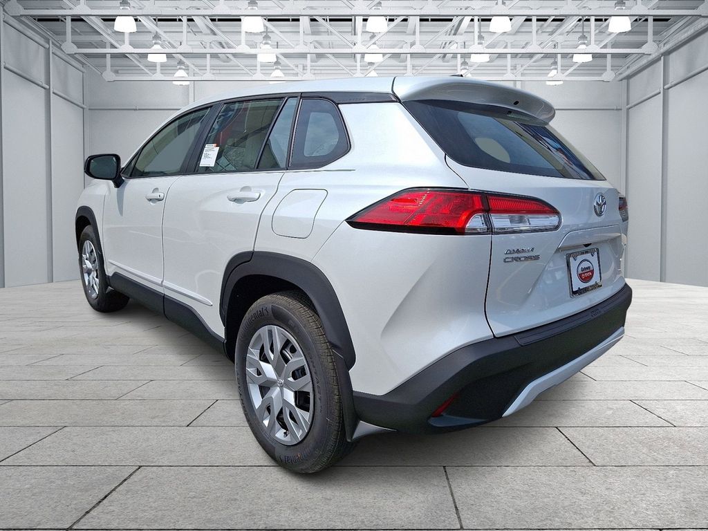 2025 Toyota Corolla Cross L 4