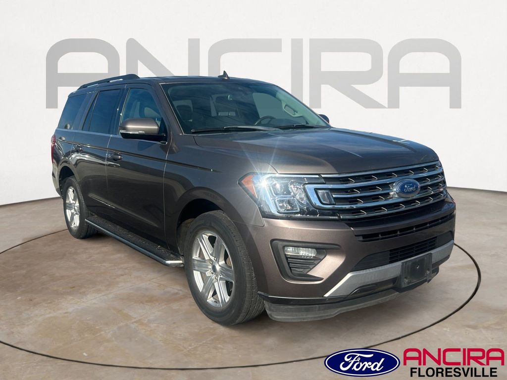 Used Car 2019 Ford Expedition  Xlt For Sale Under $25,000 In Floresville, Texas