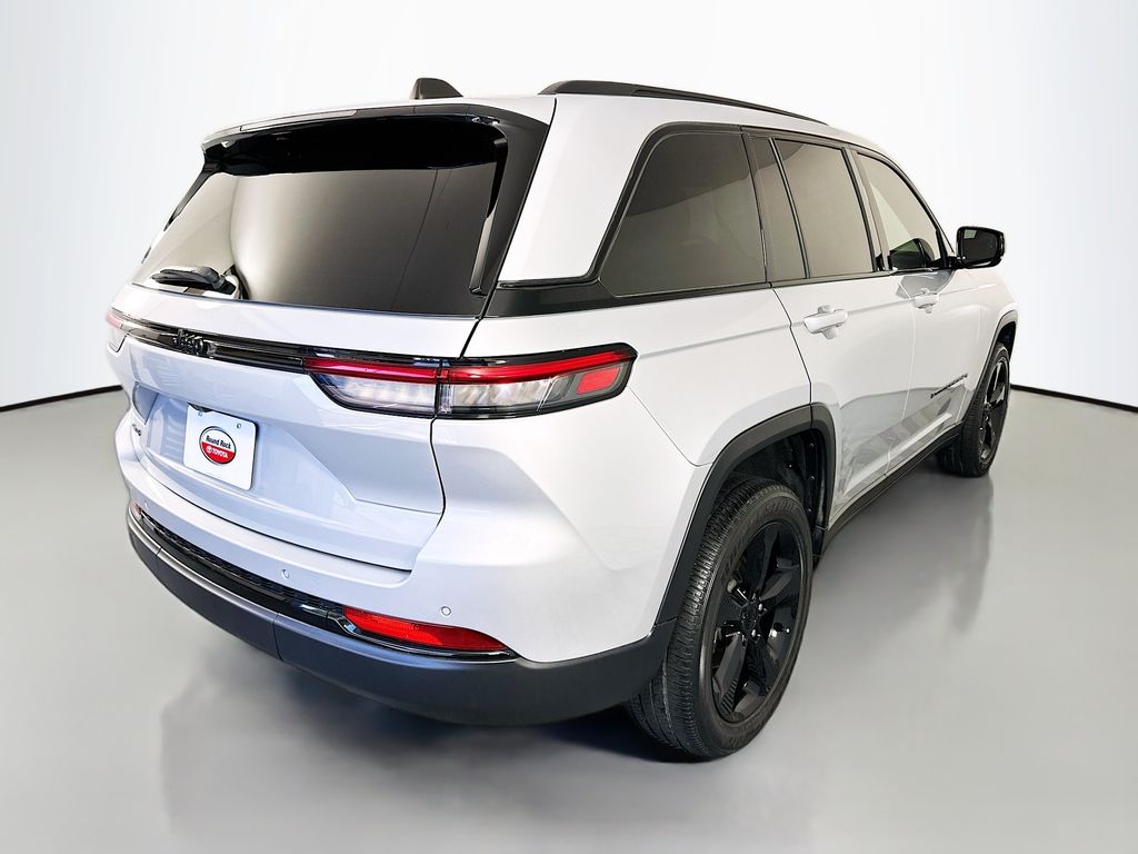 Thumbnail: 2024 Jeep Grand Cherokee - 5