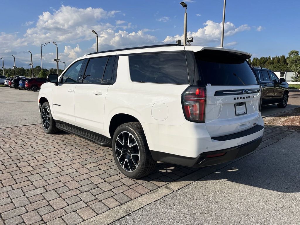 2024 Chevrolet Suburban RST 4