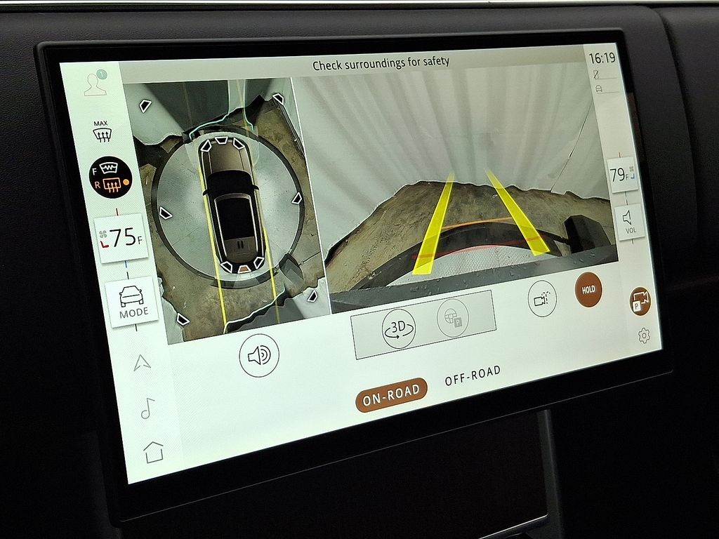 Thumbnail: 2026 Land Rover Range Rover - 16