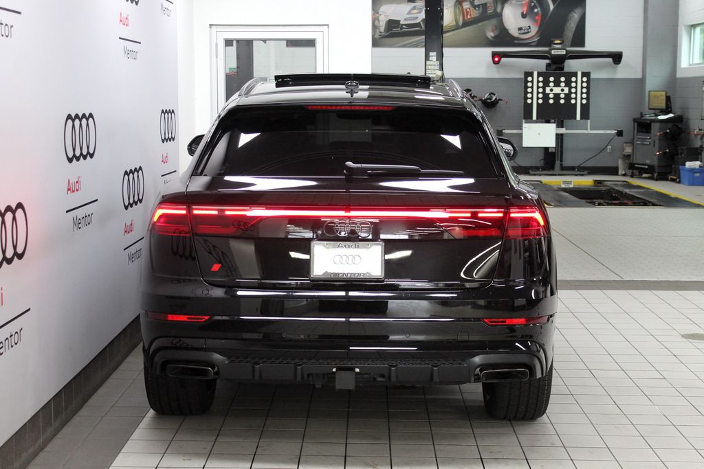 2025 Audi Q8 Premium Plus 5