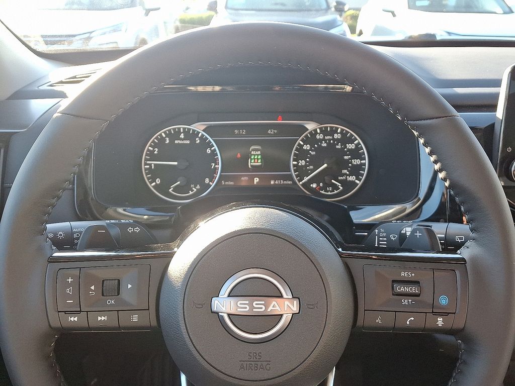 Thumbnail: 2025 Nissan Pathfinder - 12