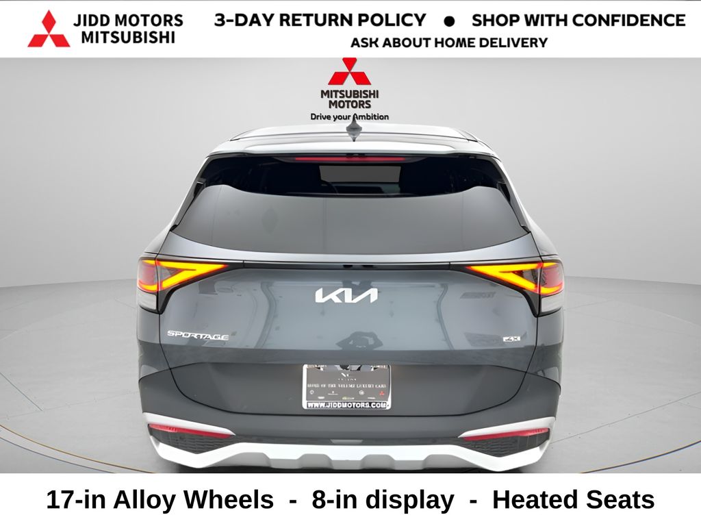 View vehicle photo 5