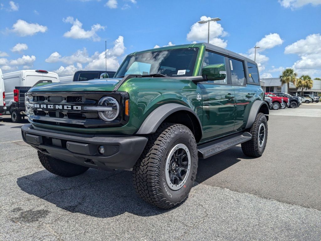 2025 Ford Bronco Outer Banks