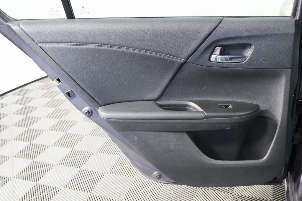 Thumbnail: 2015 Honda Accord - 13