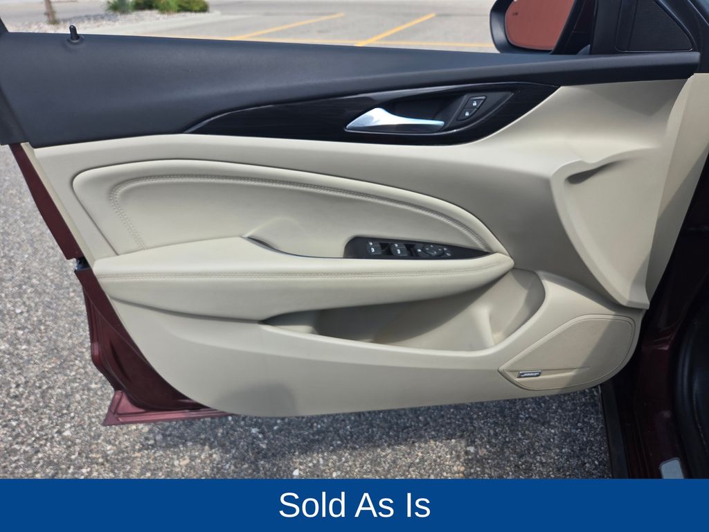 2018 Buick Regal Sportback Essence