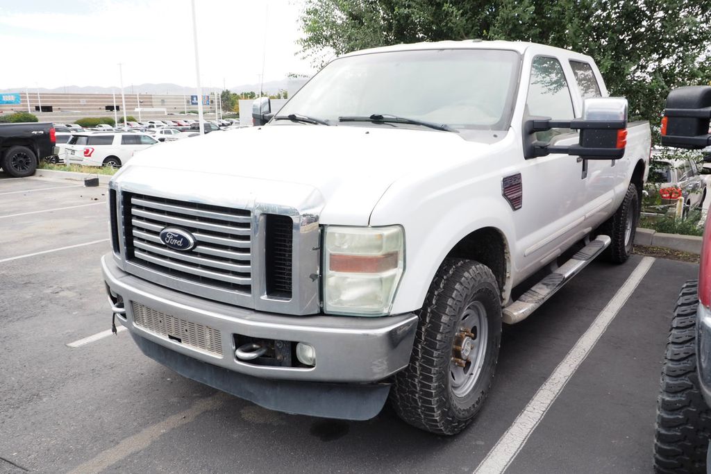 White 2009 Ford F-350 Super Duty Pickup Truck Four-Wheel Drive 5-Speed Automatic Overdrive