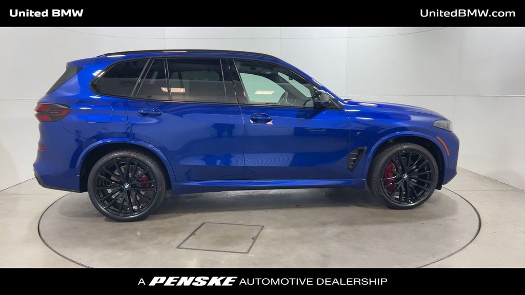 2025 BMW X5 M60i 9