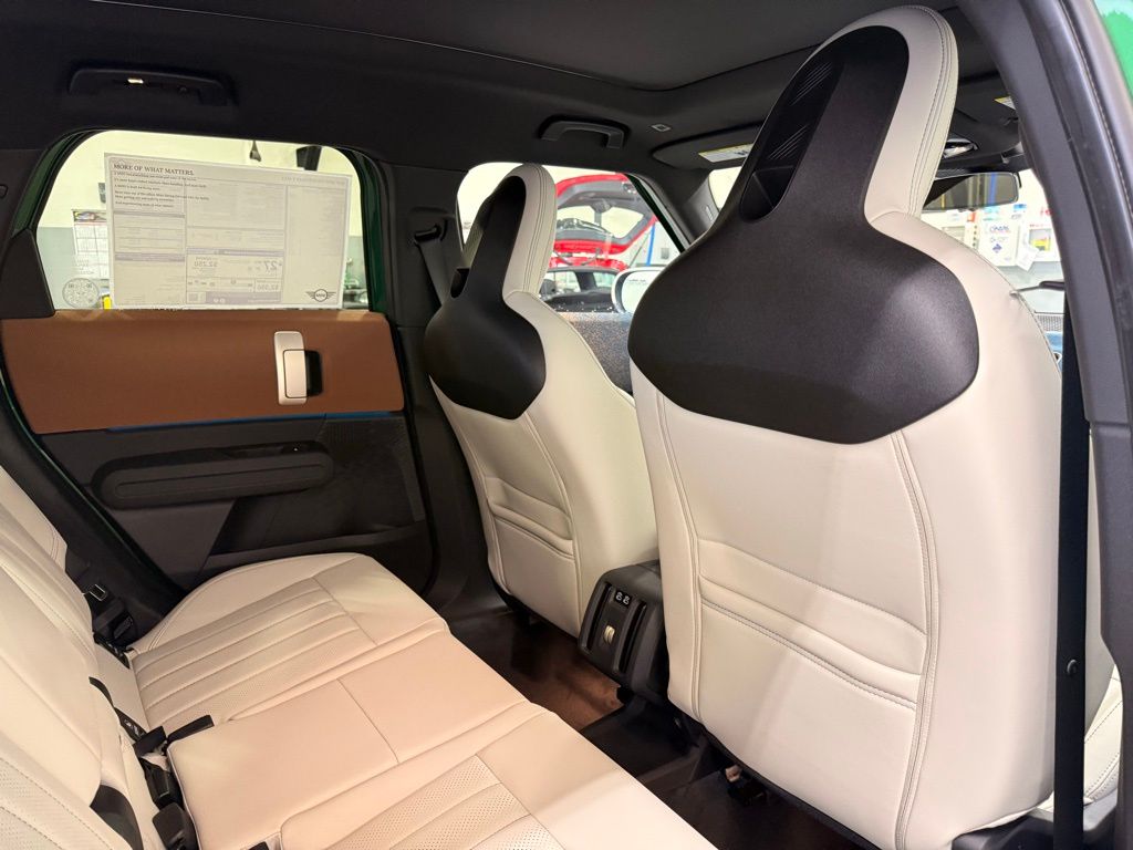 Thumbnail: 2025 MINI Cooper Countryman - 25