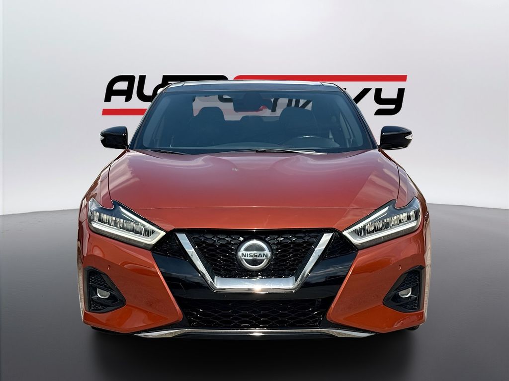 Used 2022 Orange Nissan SR image 2