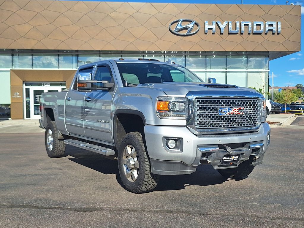 2017 GMC Sierra 3500HD Plata (Quicksilver Metallic) Camioneta Todo terreno 6 velocidades Automática