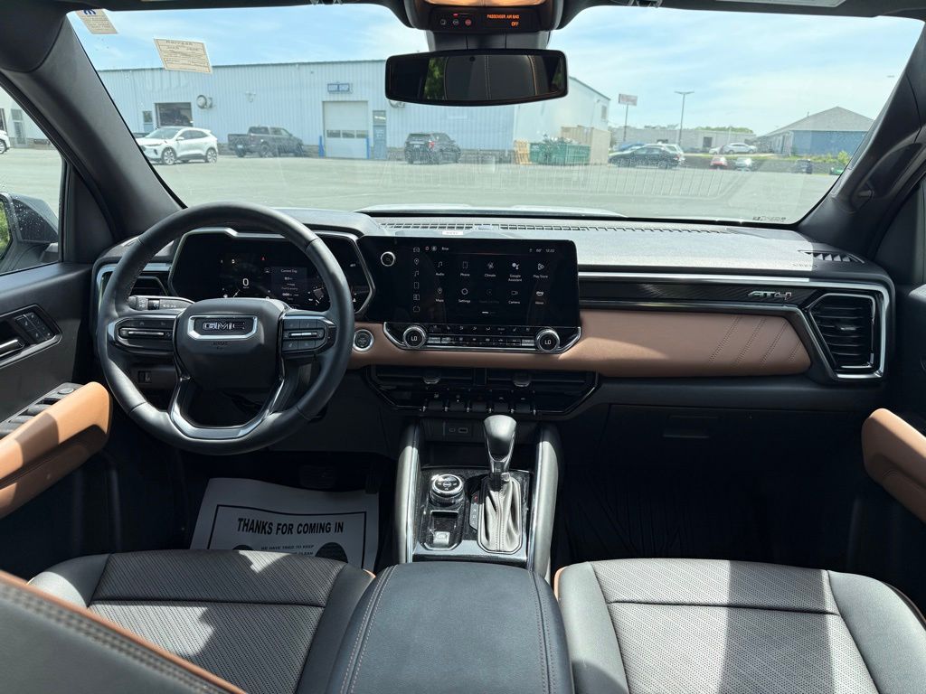 2024 GMC Canyon