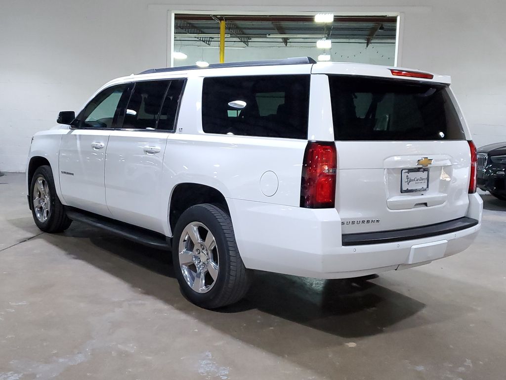 2017 Chevrolet Suburban LT 13