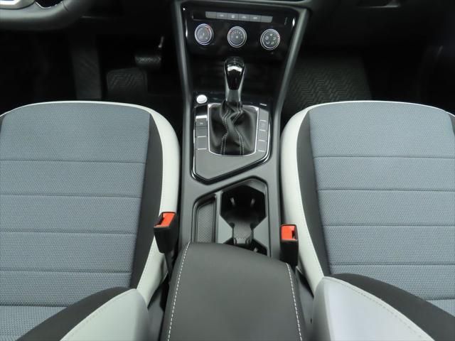 Thumbnail: 2026 Volkswagen Taos - 16