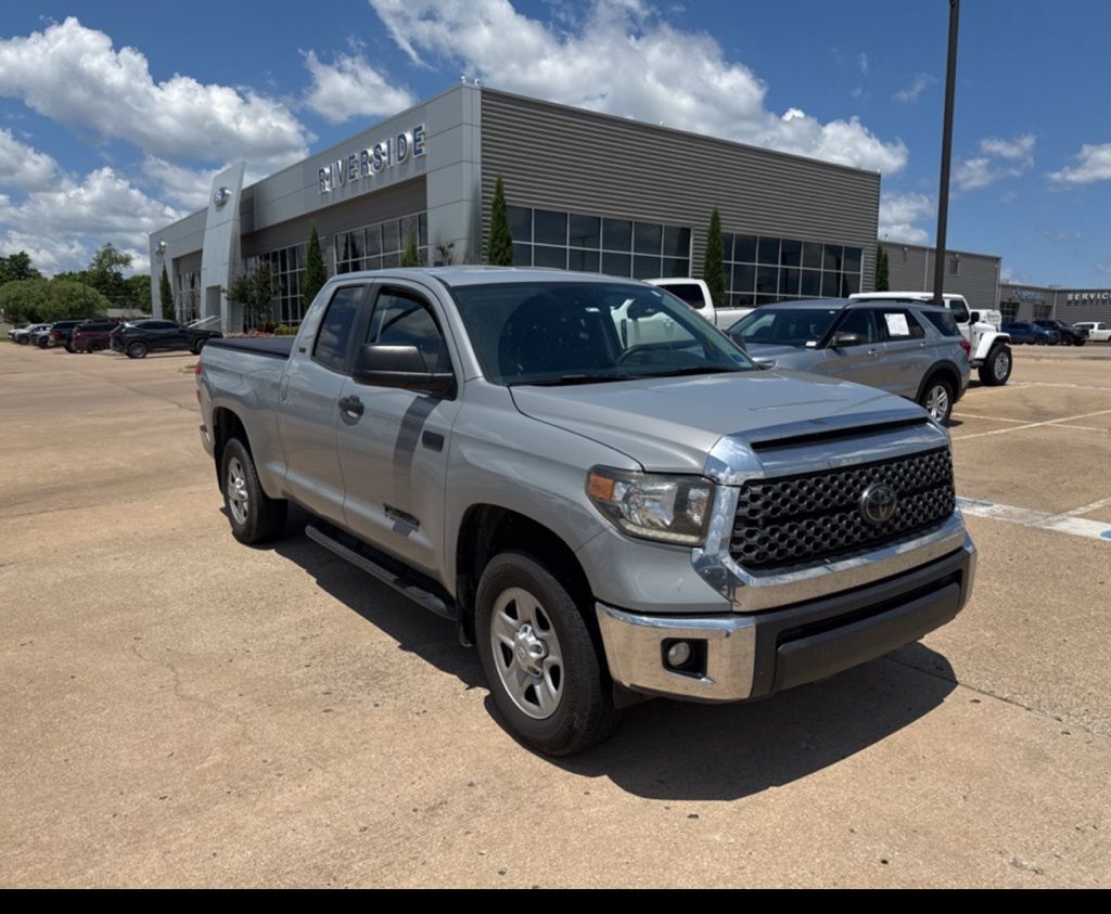 2020 Toyota Tundra SR5 photo