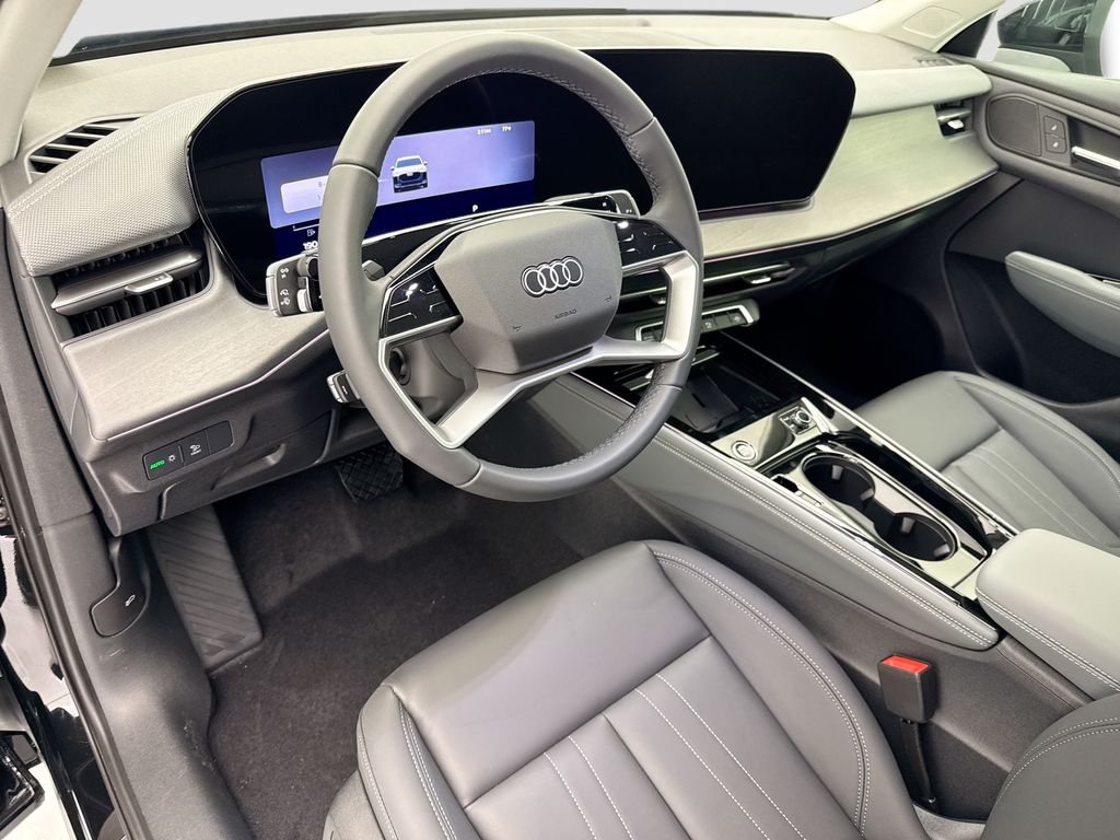 Thumbnail: 2026 Audi Q3 - 9