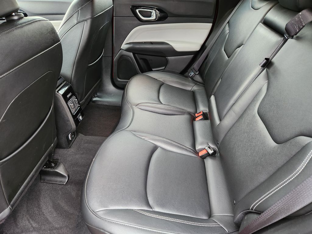 2025 Jeep Compass Limited - Photo 21