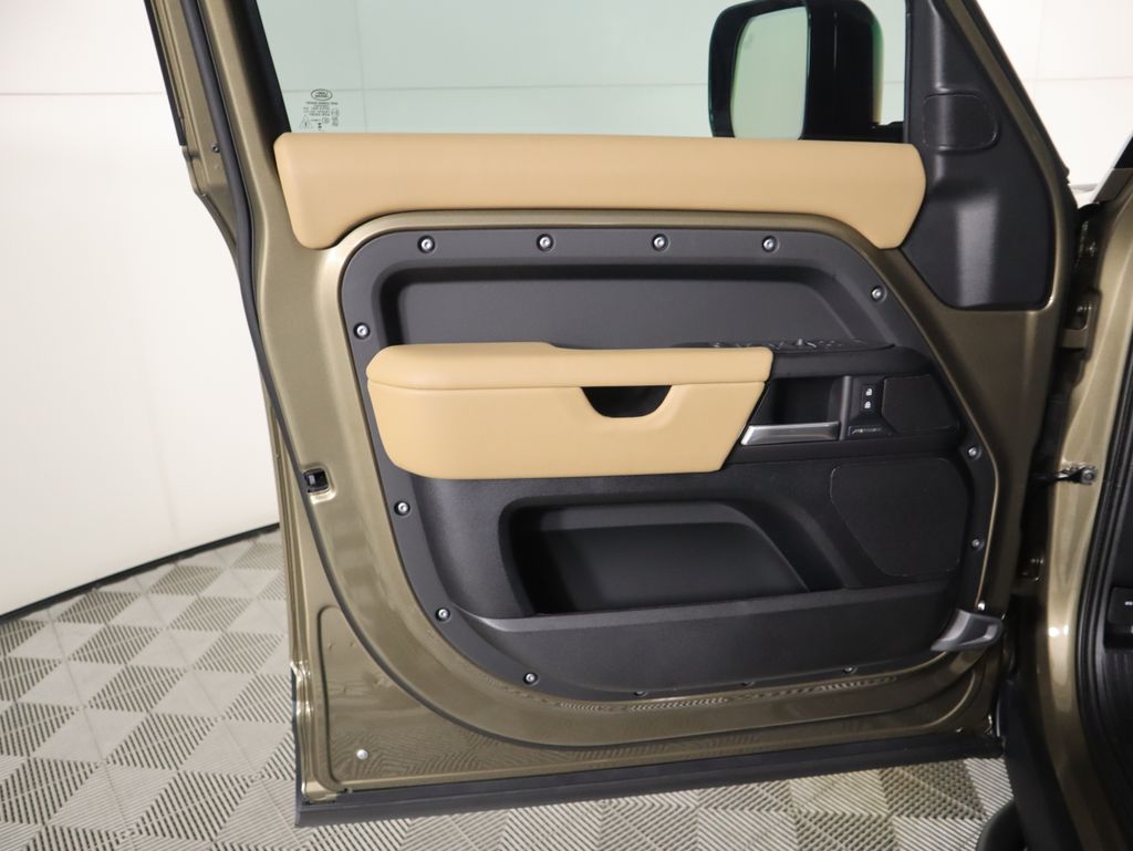 Thumbnail: 2026 Land Rover Defender - 26