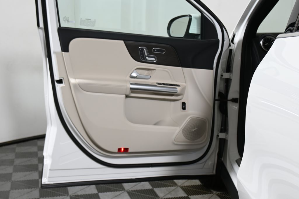 Thumbnail: 2026 Mercedes-Benz GLA - 29