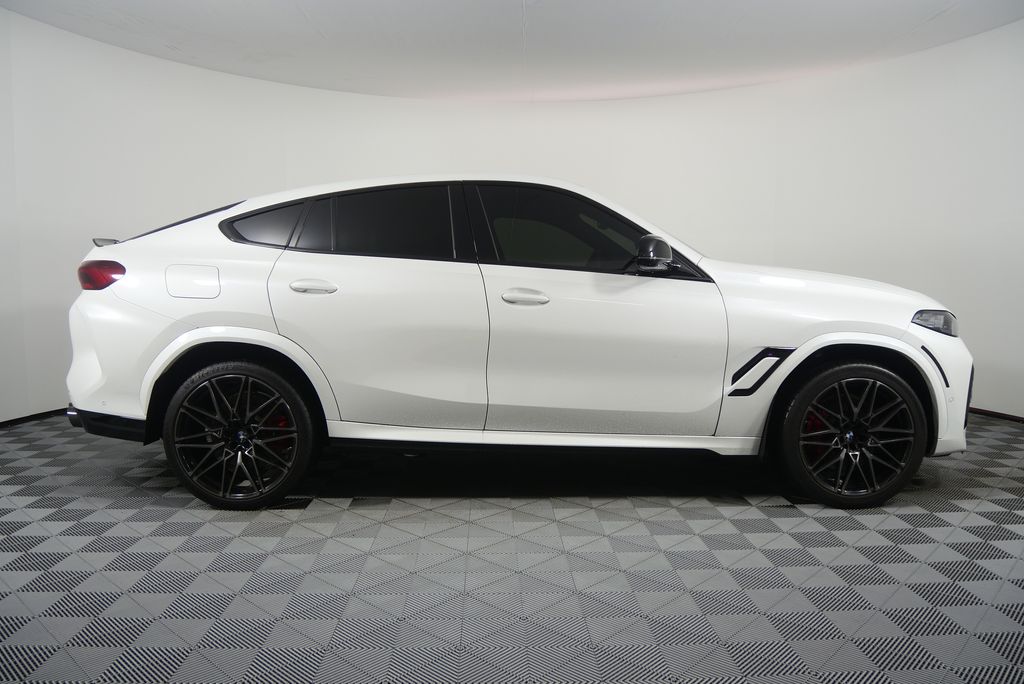 Thumbnail: 2025 BMW X6 - 2