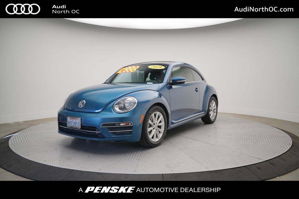 2019 Volkswagen Beetle SE -
                Placentia, CA