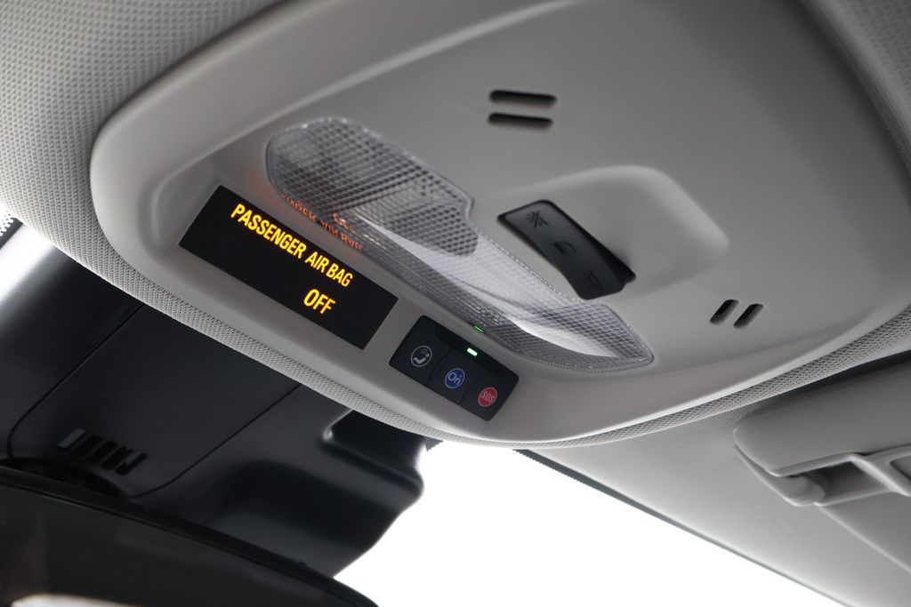 2025 Chevrolet Trax LT 31
