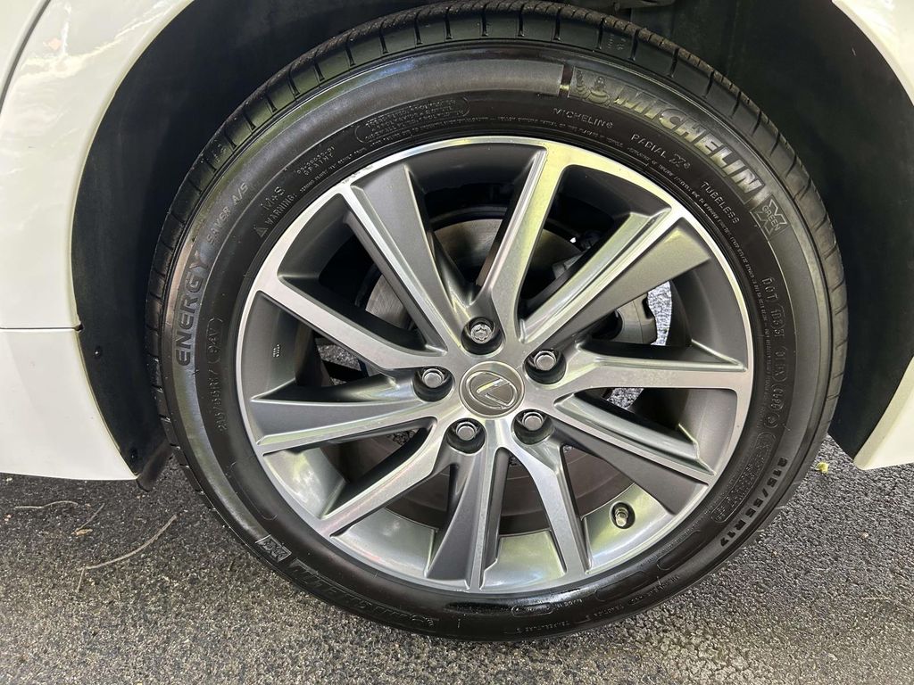 Used 2018 Lexus ES Sedan