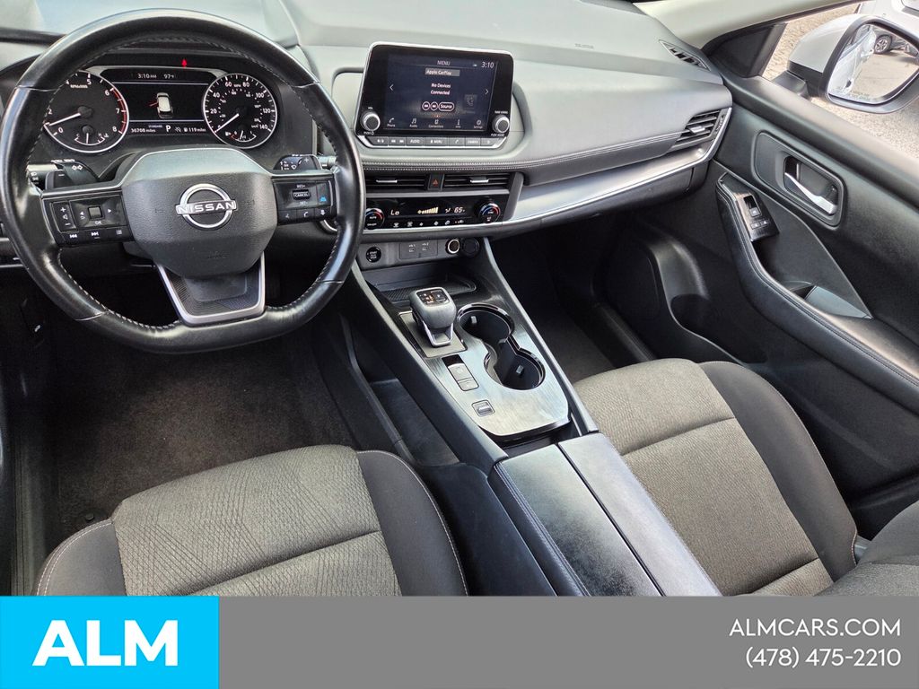 Used 2025 Silver Nissan SV image 11