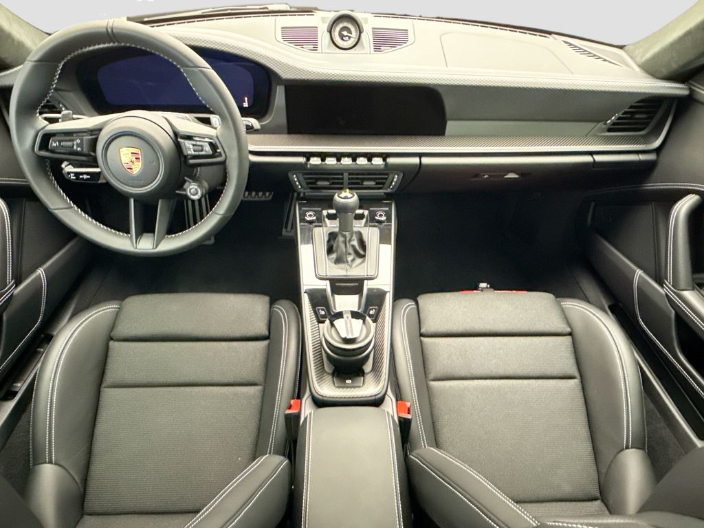 Thumbnail: 2026 Porsche 911 - 16