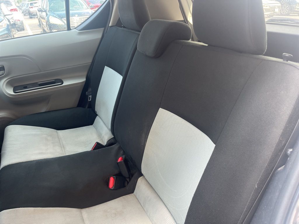 2014 Toyota Prius c Three 15