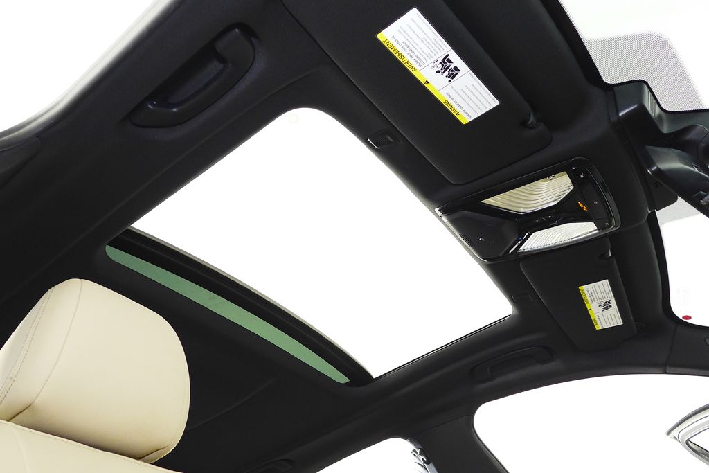 Thumbnail: 2023 BMW 5 Series - 18