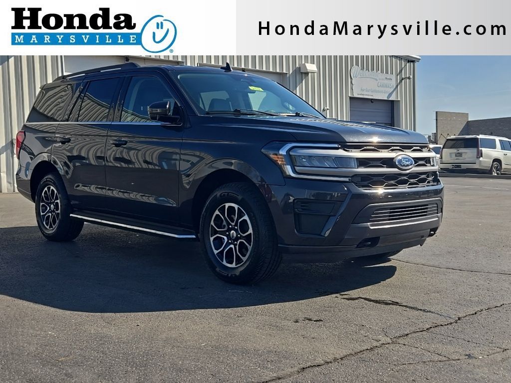 Ford Expedition XLT 4WD