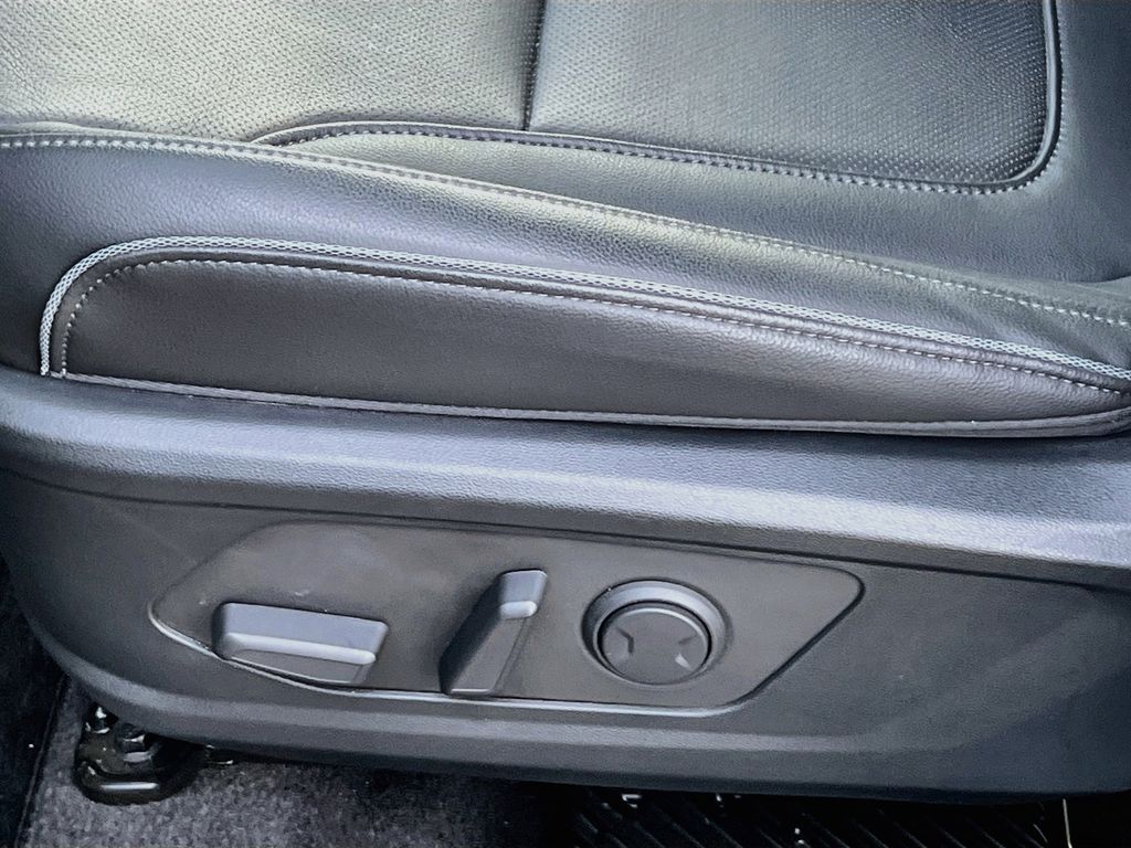 Used 2026 Black Hyundai Limited image 20