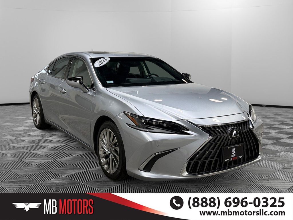Silver 2023 Lexus ES Hybrid 300h FWD Sedan Front-Wheel Drive Continuously Variable Transmission