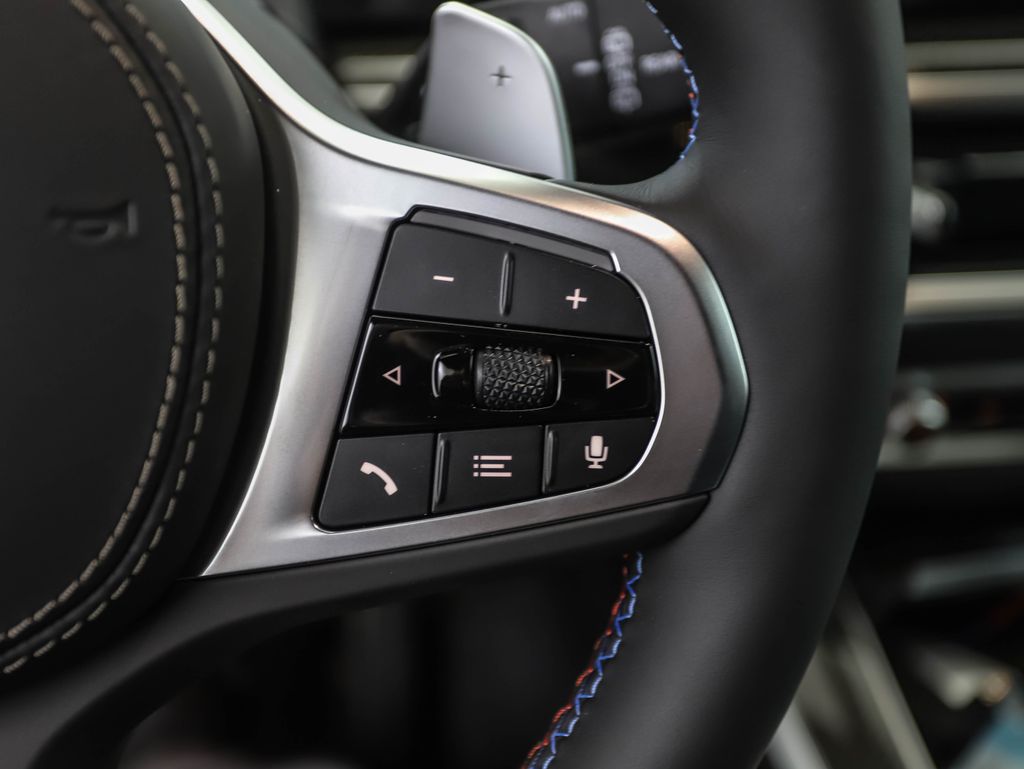 Thumbnail: 2026 BMW X5 - 13