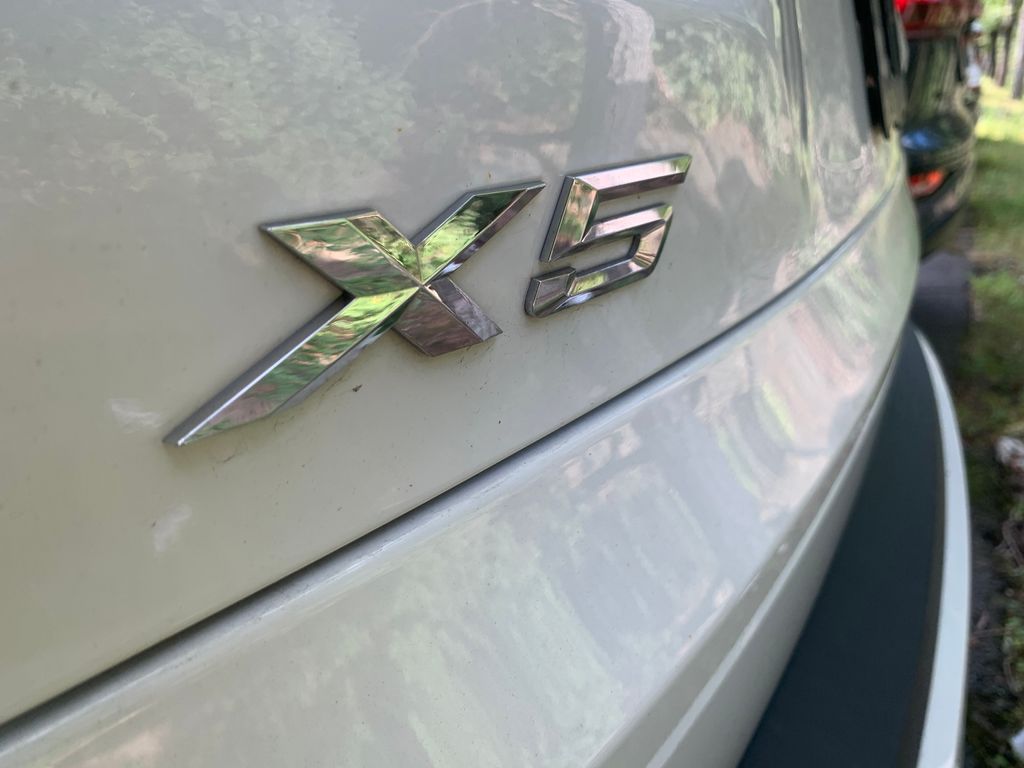 Thumbnail: 2021 BMW X5 - 7