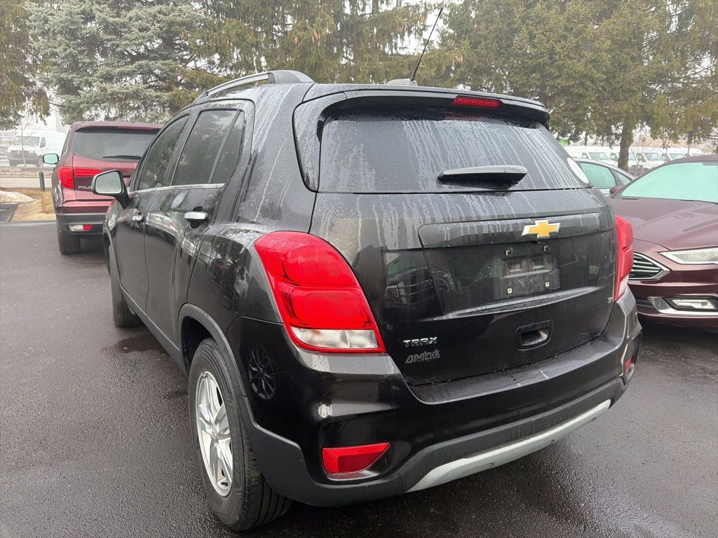 Thumbnail: 2019 Chevrolet Trax - 2