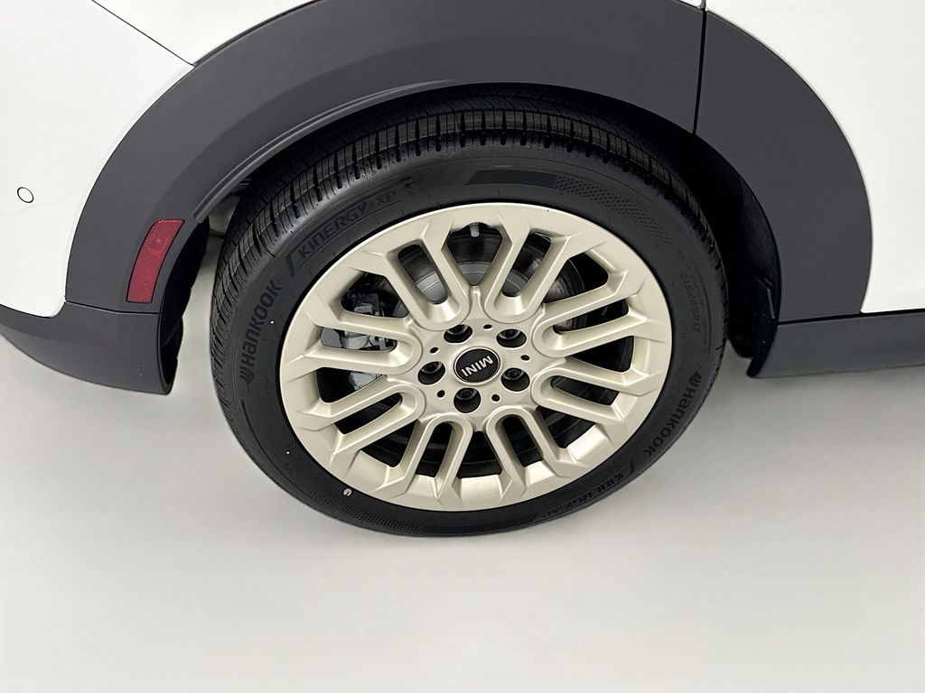 Thumbnail: 2026 MINI Cooper - 32