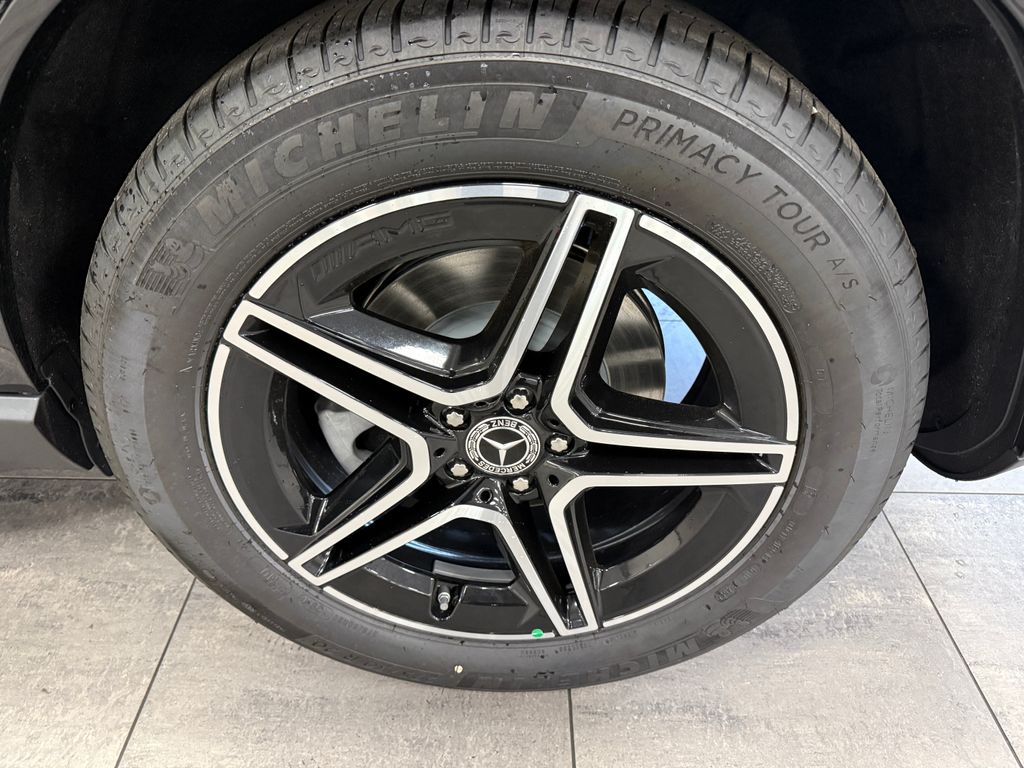 Thumbnail: 2026 Mercedes-Benz GLE - 13