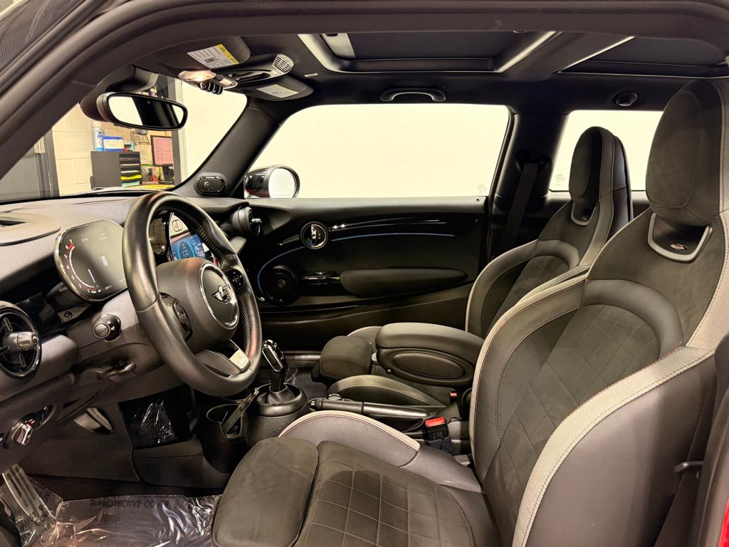 Thumbnail: 2024 MINI Cooper - 12