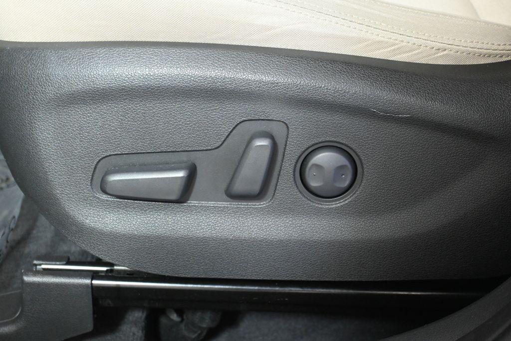 2017 Hyundai Tucson Sport 25