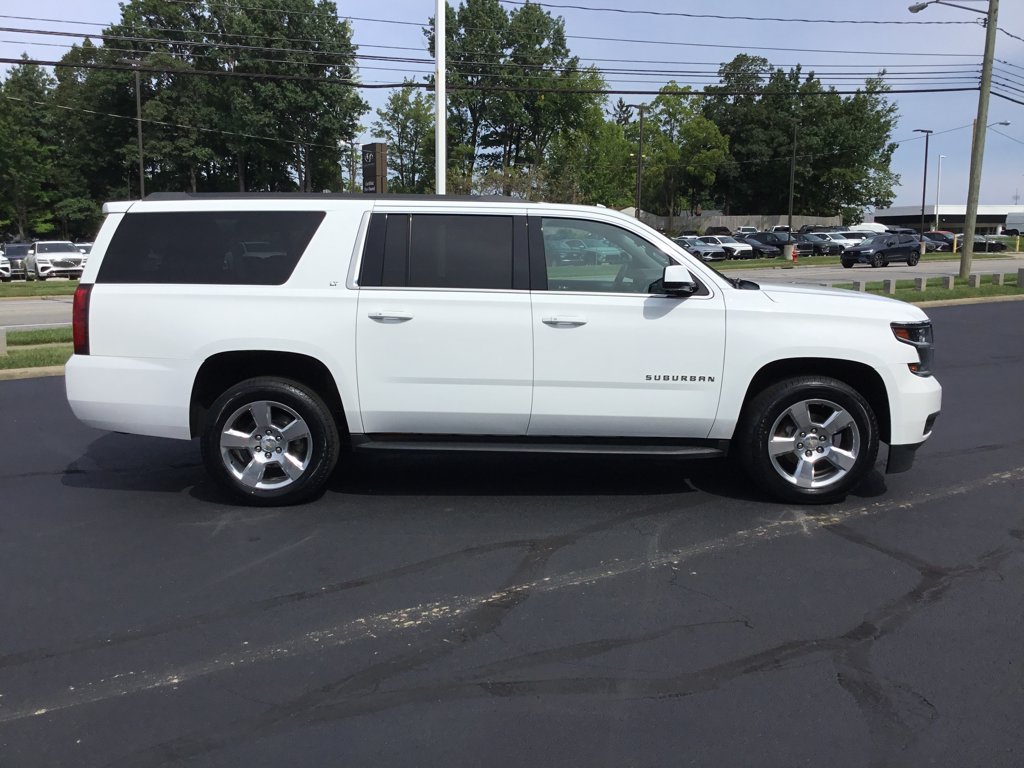 Thumbnail: 2017 Chevrolet Suburban - 6