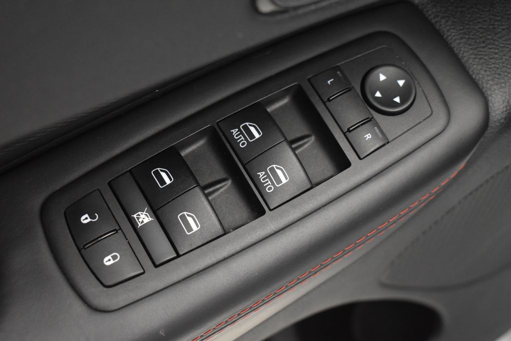 2023 Dodge Durango R/T 12