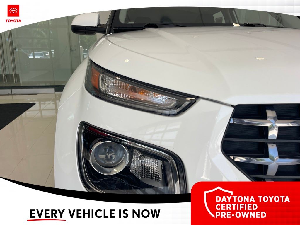 Used 2025 Hyundai Venue SUV