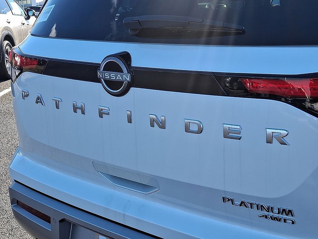 Thumbnail: 2025 Nissan Pathfinder - 5