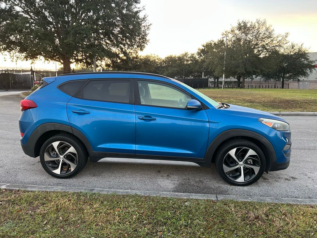 Thumbnail: 2018 Hyundai Tucson - 6