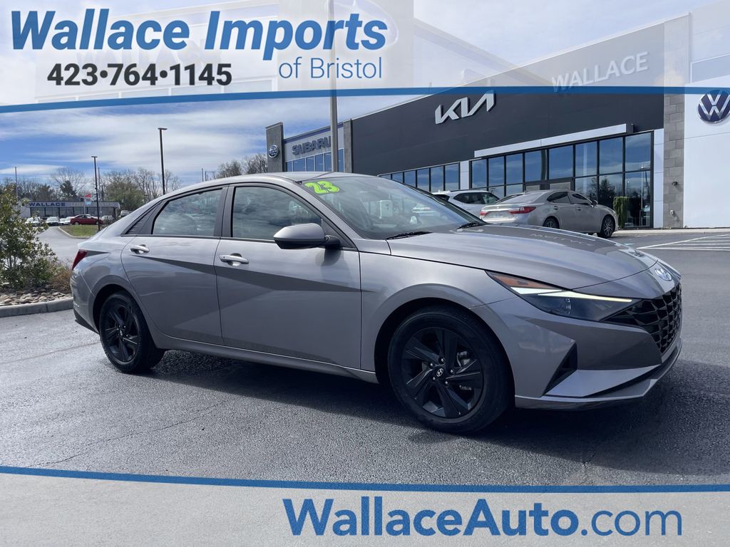 Fluid Metal 2023 Hyundai Elantra Sedan Front-Wheel Drive Continuously Variable Transmission